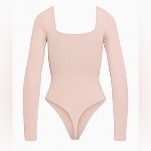 Aritzia contour long sleeve bodysuit bow pink size small